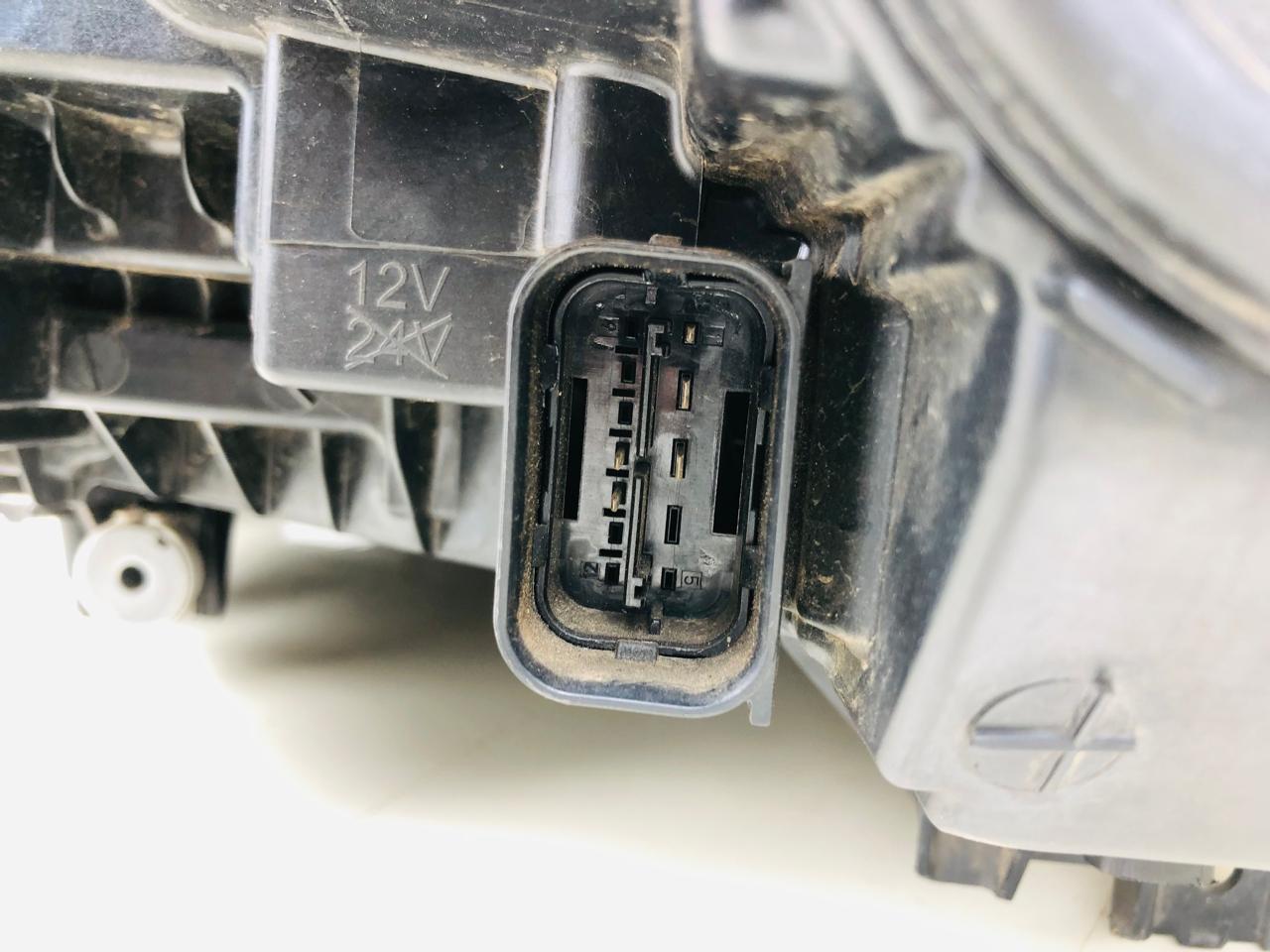 BMW 5 series G30 G31 left and right side full LED headlight (2017-2020) - Private Seller