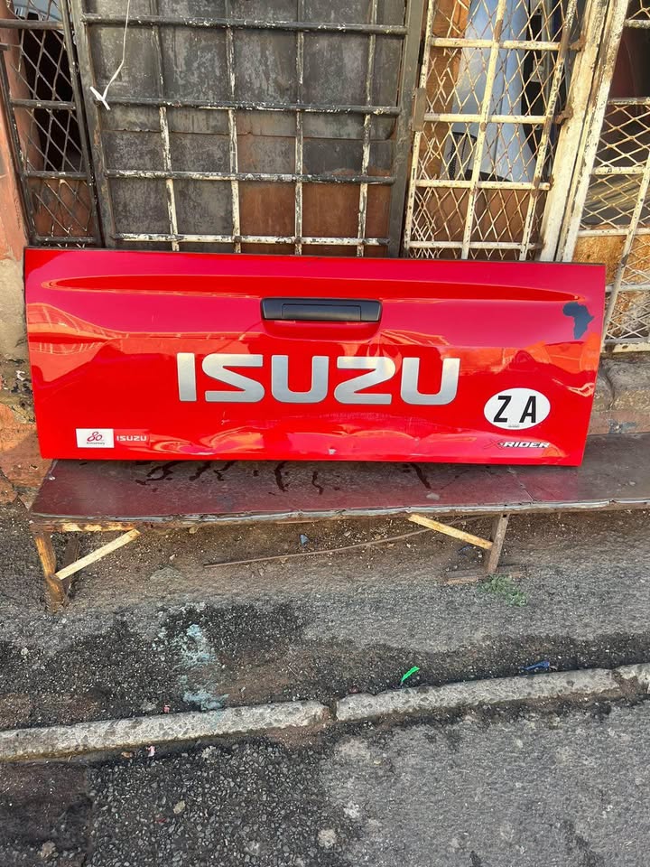 Isuzu D-Max X-Rider tailgate - Private Seller