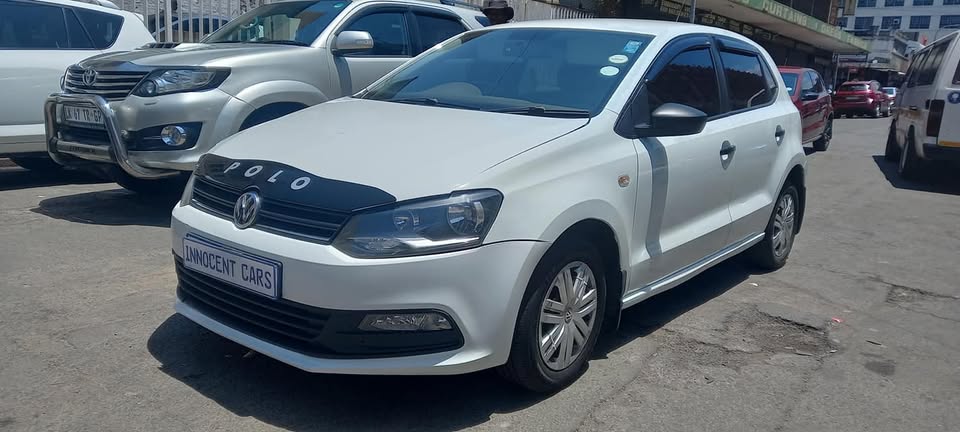 2018 VW POLO VIVO 1.4 PETROL, MANUAL TRANSMISSION, WHITE COLOUR, MILEAGE 84000KM