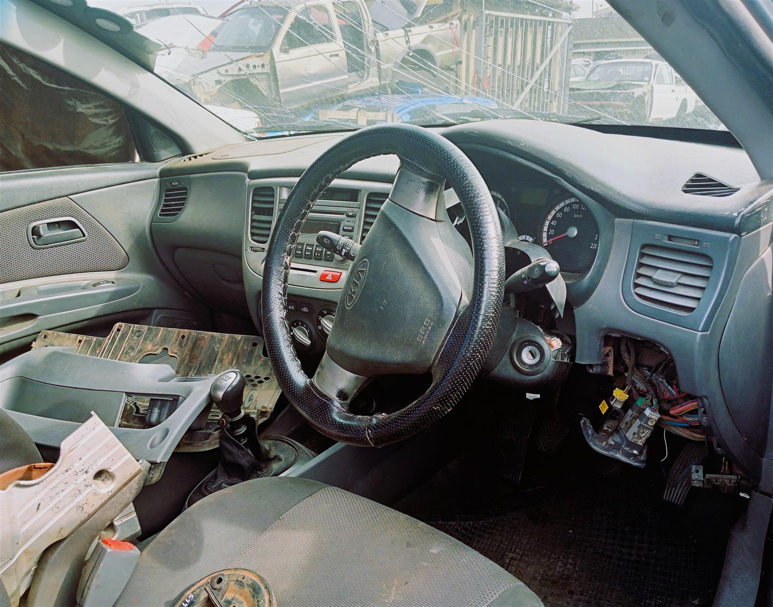 2009 Kia Rio - Stripping for Spares