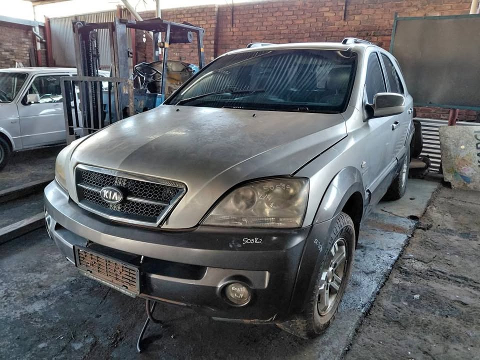 2006 KIA SORENTO 2.5 (D4CB) AUTOMATIC STRIPPING FOR SPARES - Private Seller 2006 KIA SORENTO 2.5 (D4CB) AUTOMATIC STRIPPING FOR SPARES - Private Seller