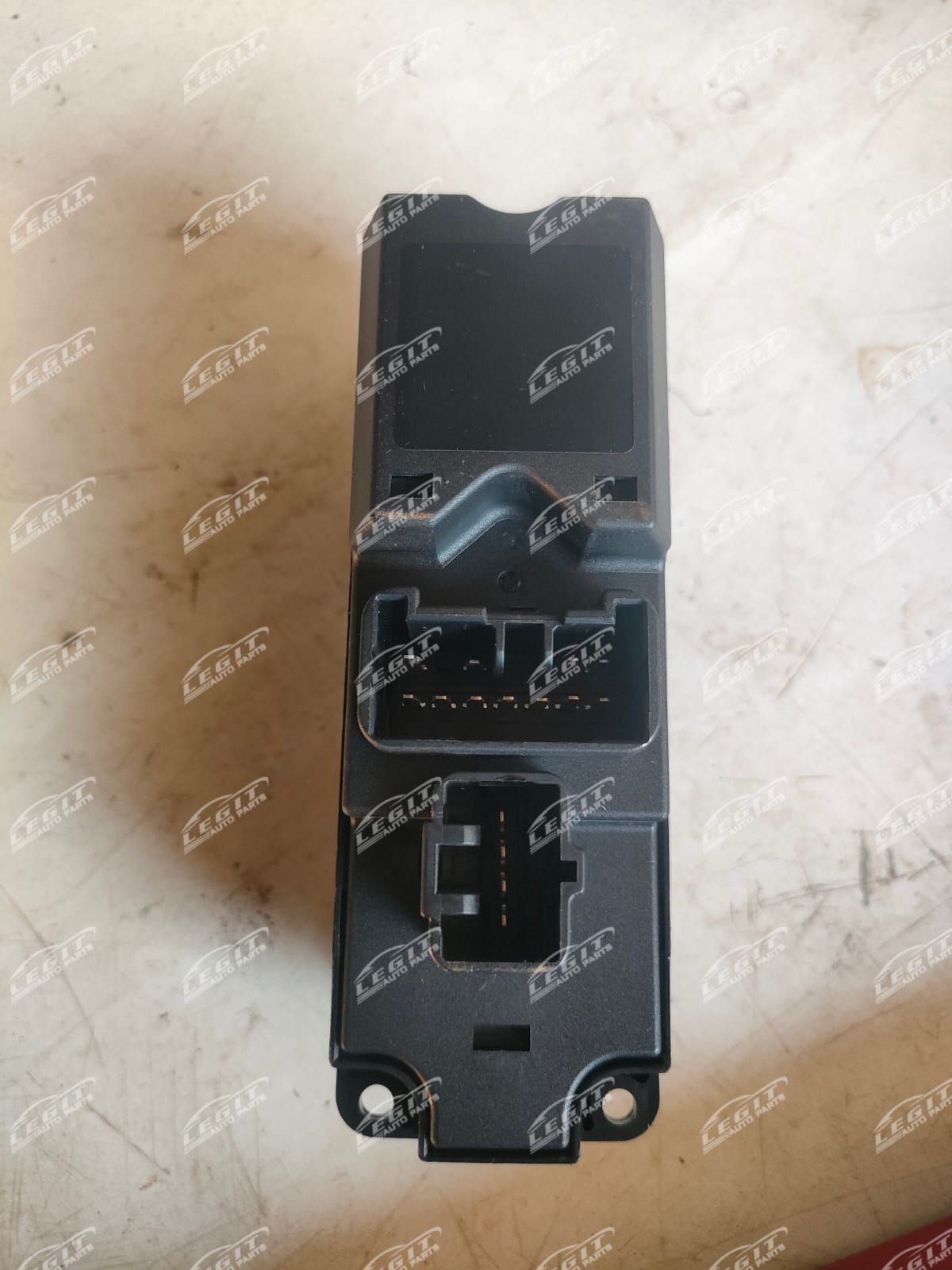 T6 Single Cab Ranger Main Window Switch