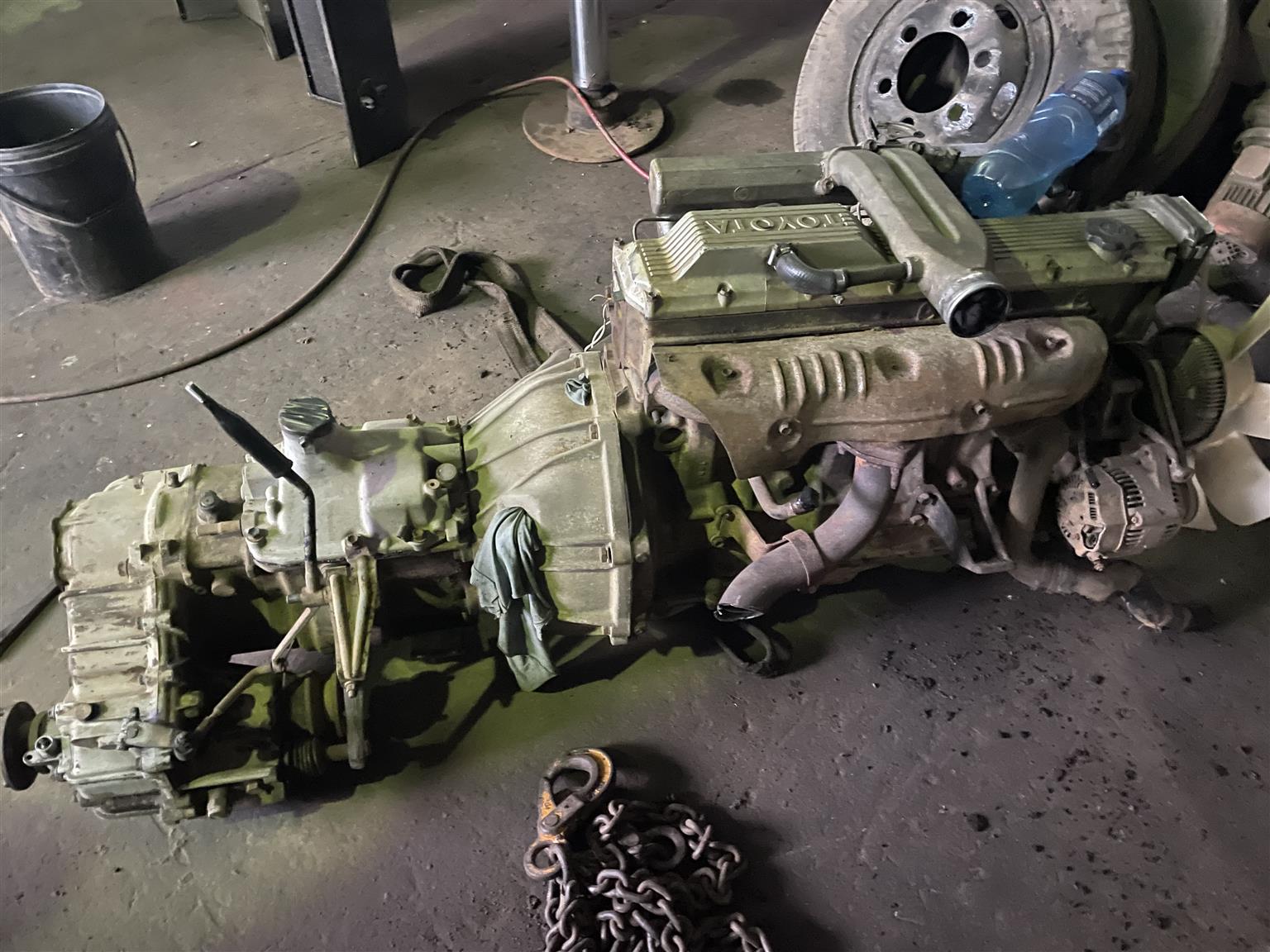 Toyota 1Hz 4.2l diesel non turbo motor and gearbox for sale - Private Seller Toyota 1Hz 4.2l diesel non turbo motor and gearbox for sale - Private Seller