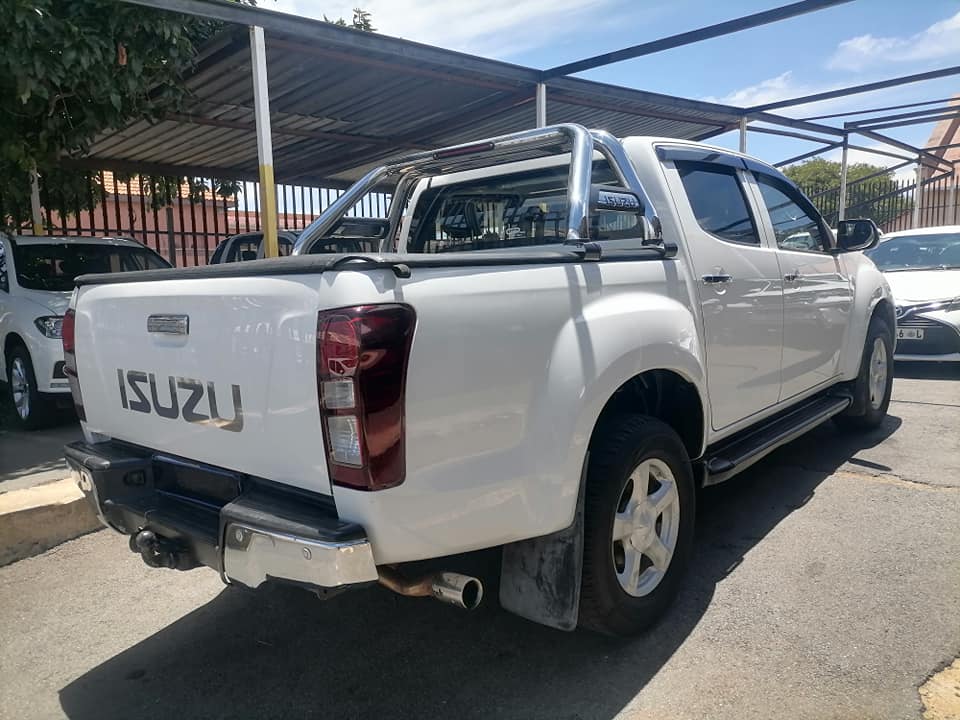 2015 Isuzu kb300 D-Tec Double Cab 4x2 Automatic Spare key