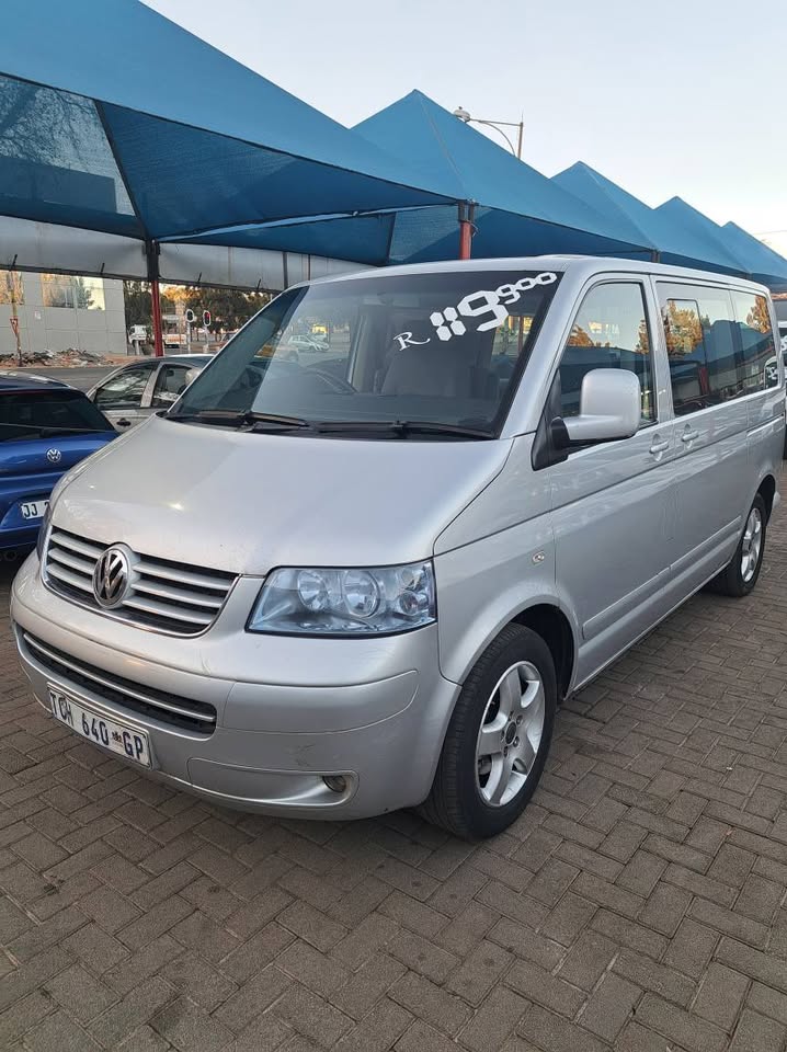 VW Caravelle 2.5TDi
