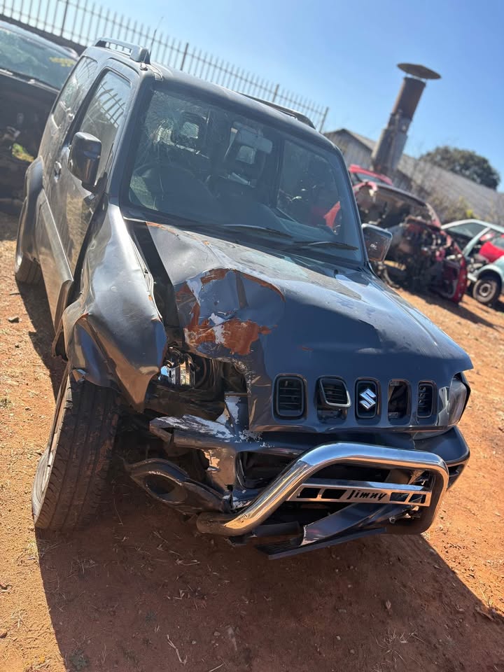 2013 Suzuki jimny stripping for spares - Private Seller