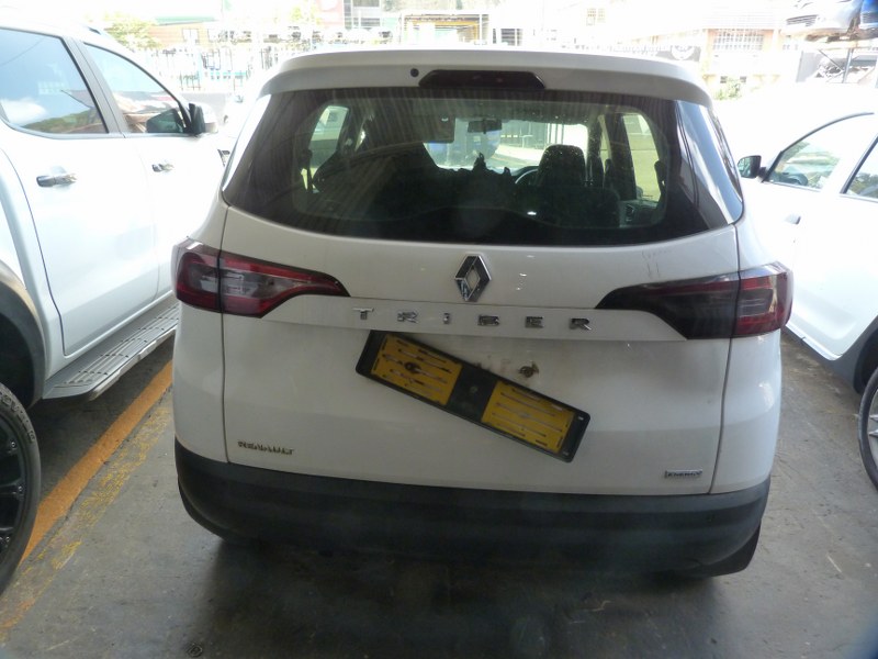 Renault Triber Expression 1.0 Manual B4DA - 2021 SPARESBOYZ STRIPPING FOR SPARES - Private Seller Renault Triber Expression 1.0 Manual B4DA - 2021 SPARESBOYZ STRIPPING FOR SPARES - Private Seller