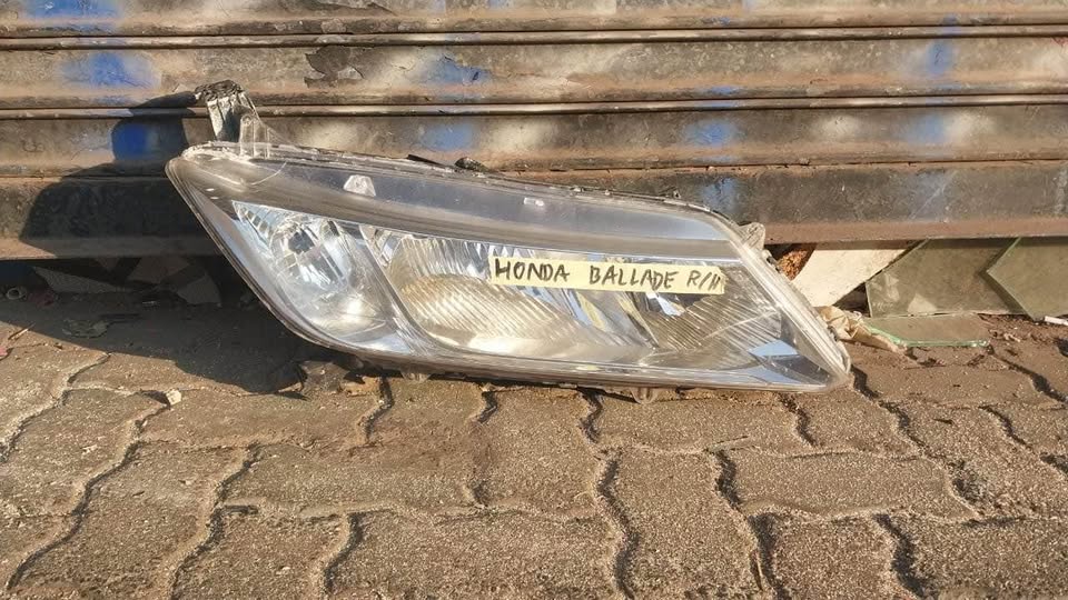 Honda Ballade headlight - Private Seller Honda Ballade headlight - Private Seller