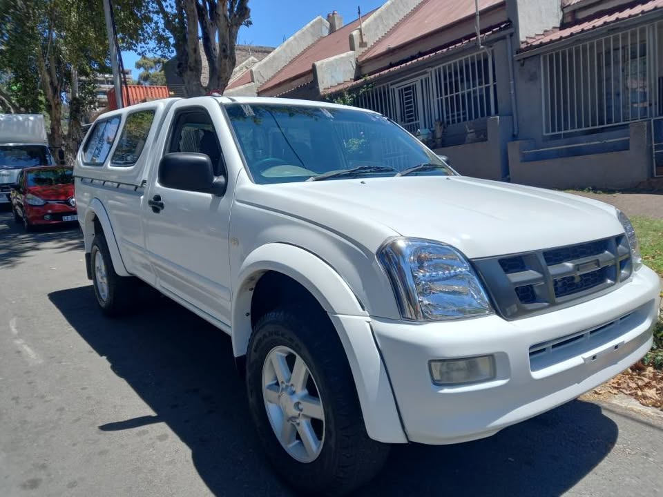 2007 ISUZU KB250 SINGLE CAB, MANUAL TRANSMISSION, WHITE COLOR, MILEAGE 148000KMS,