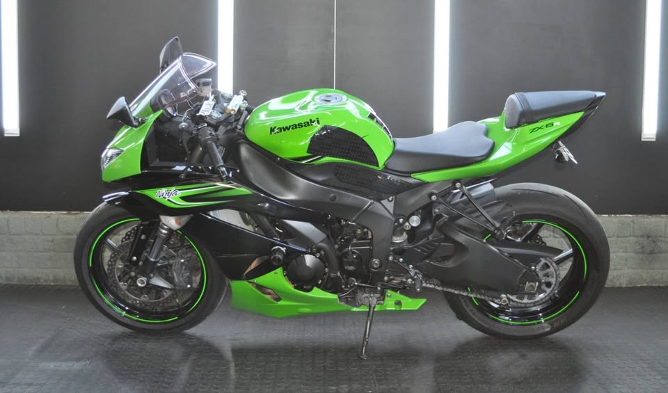 Used Kawasaki ZX6-R - Private Seller