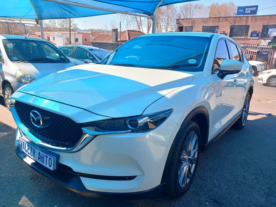 2019 MAZDA CX-5 2.0 SKYACTIVE  Transmission: Automatic  Mileage: 81000km  Fueltype: Petrol  White
