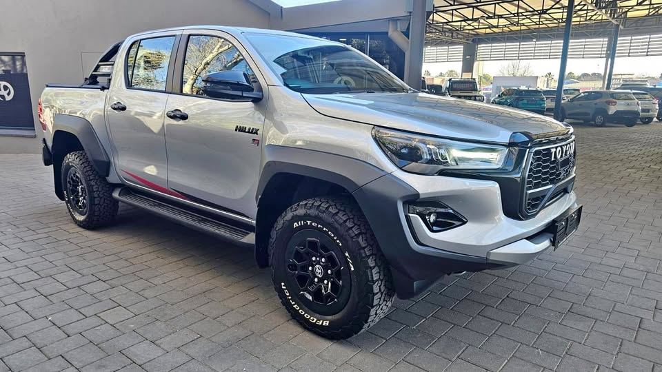 2025 Toyota Hilux 2.8 GD-6 GR-SPORT4X4 Double Cab Automatic 2025 Toyota Hilux 2.8 GD-6 GR-SPORT4X4 Double Cab Automatic