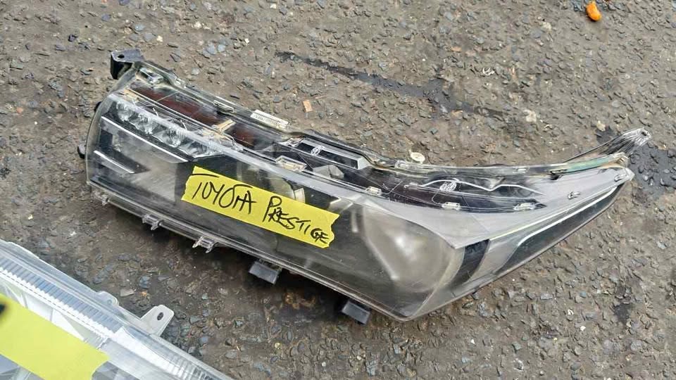 Toyota Prestige headlight - Private Seller Toyota Prestige headlight - Private Seller