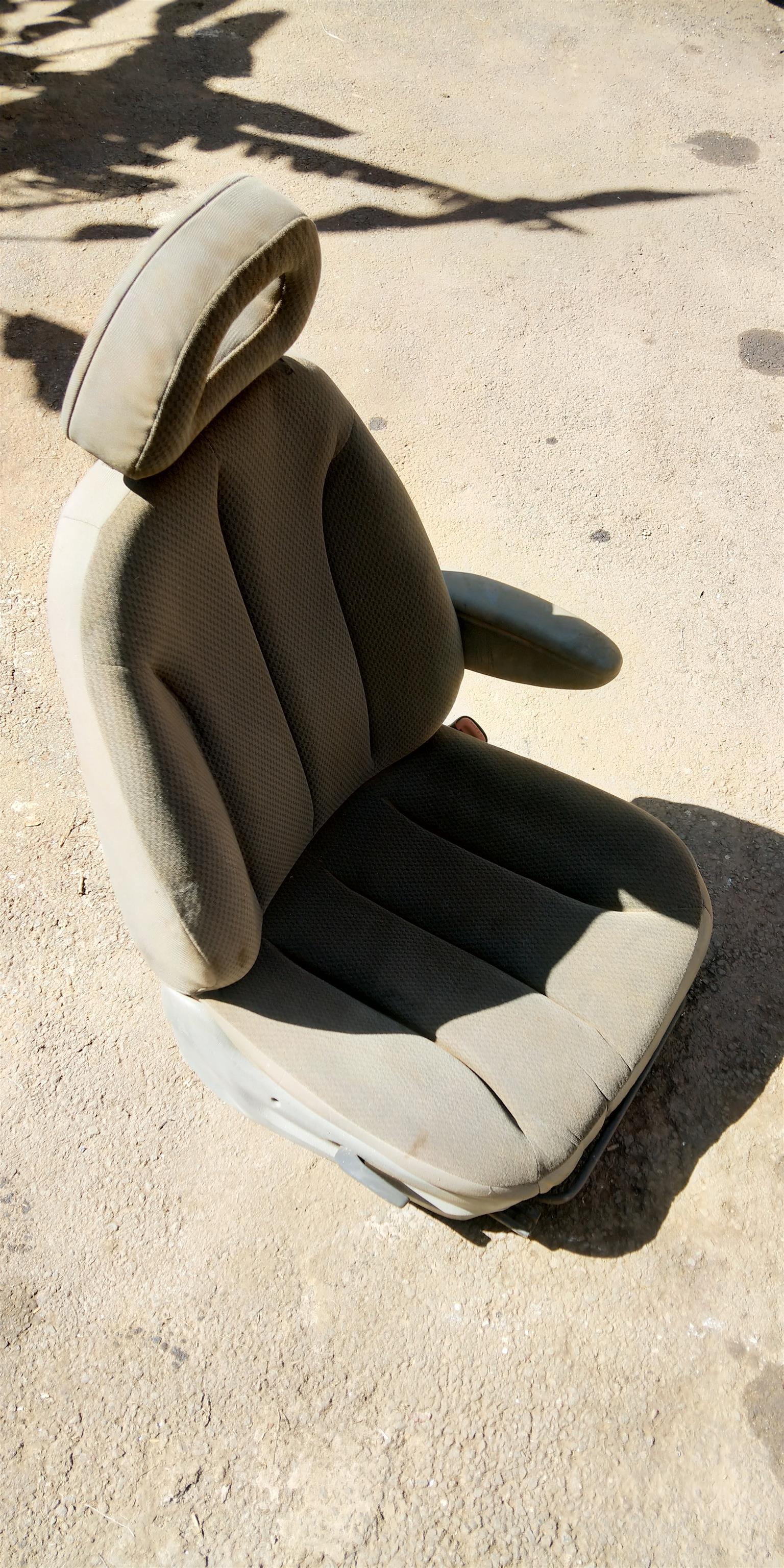 Chrysler Voyager / Grand Voyager Seat