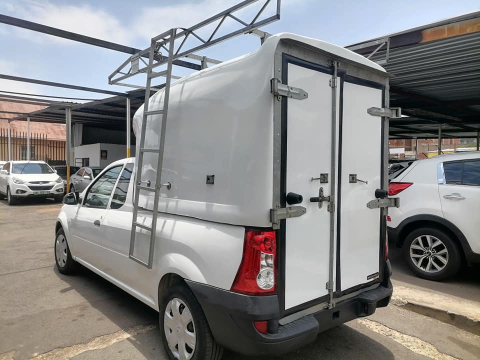 2018 Nissan Np200 1.6i Bakkie with a Canopy Safety pack