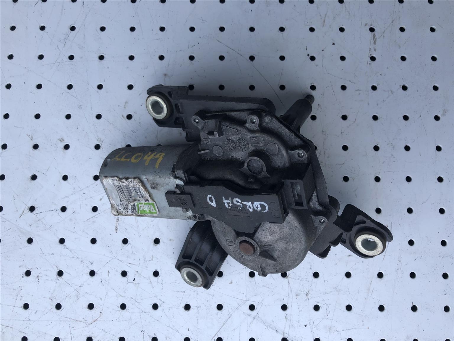 OPEL CORSA D WIPER MOTOR - Private Seller OPEL CORSA D WIPER MOTOR - Private Seller