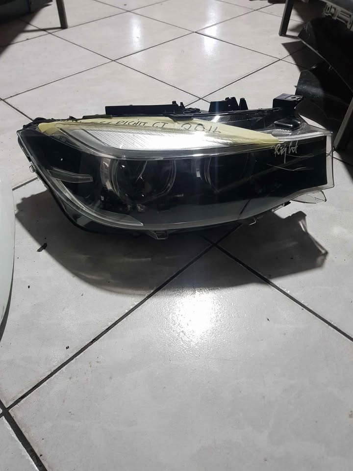 BMW F34 GT HEADLIGHT - Private Seller