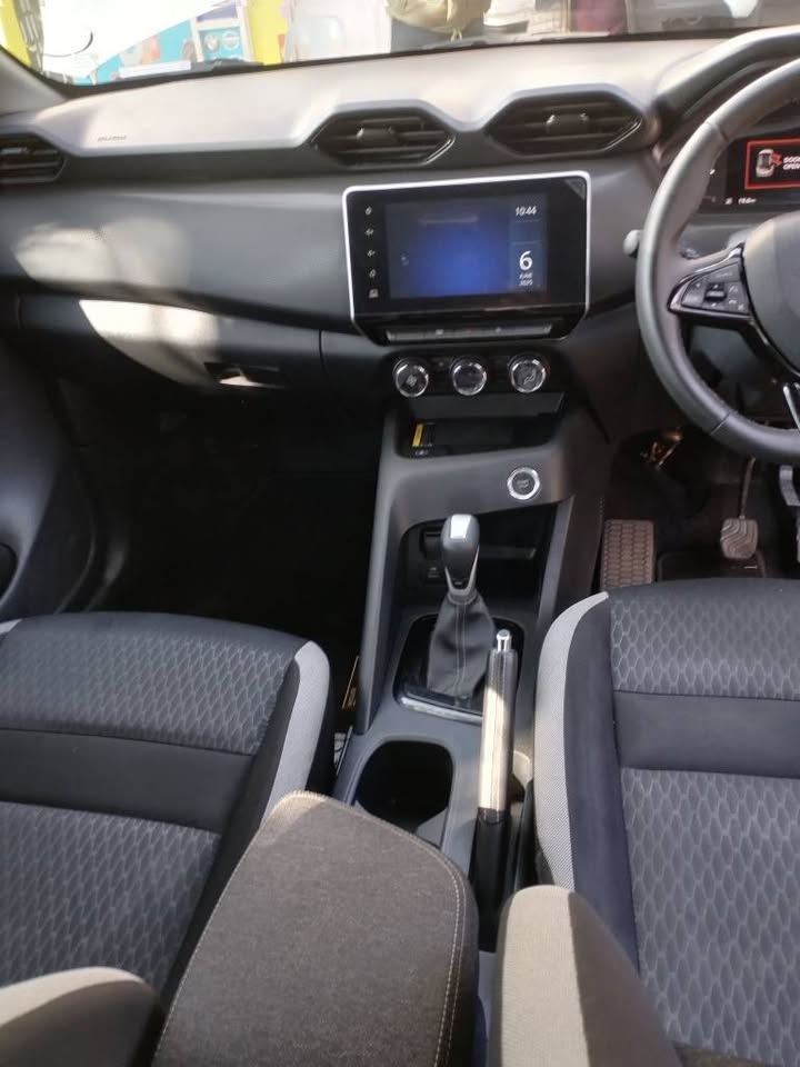 2024 NISSAN MAGNITE KURO 1.0T TURBO AUTOMATIC