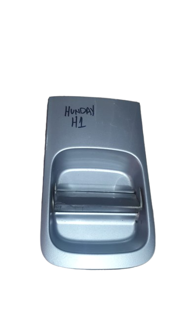 HYUNDAI H1 DOOR HANDLE - Private Seller HYUNDAI H1 DOOR HANDLE - Private Seller