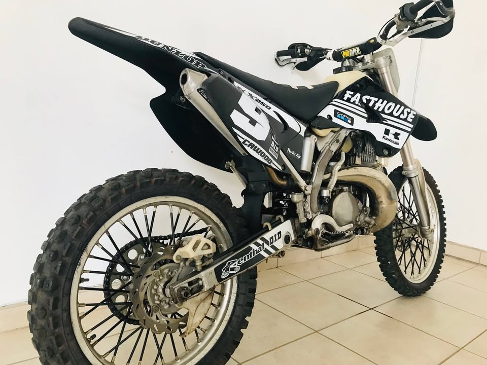 KAWASAKI KX 250 - Private Seller