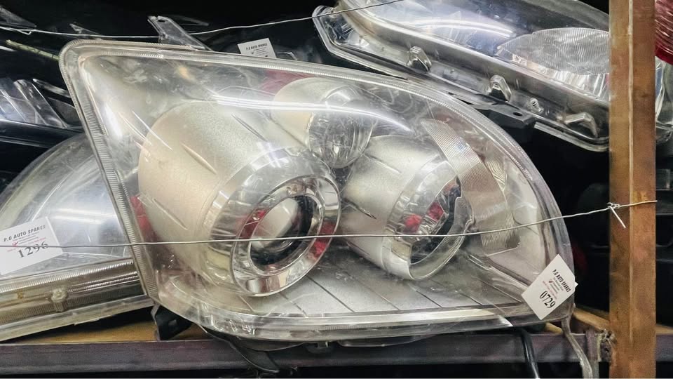 Toyota Avensis headlights 2003/09 - Private Seller Toyota Avensis headlights 2003/09 - Private Seller
