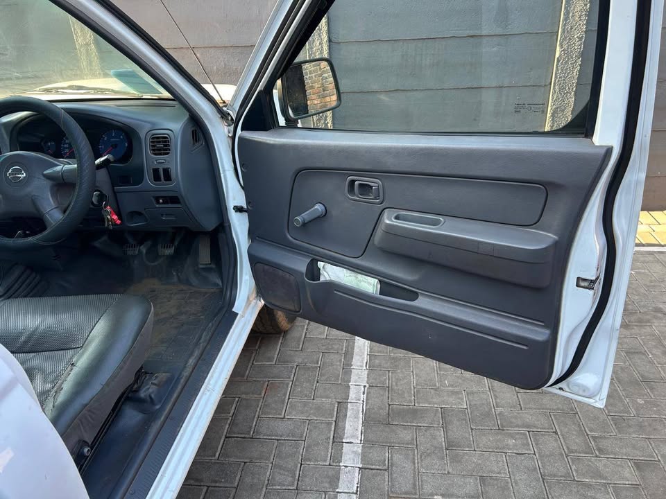 2021 np 200 selling at a good price