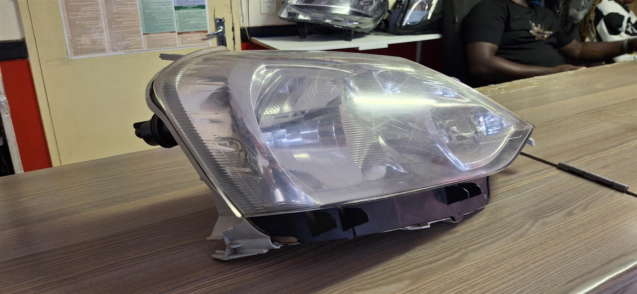 2013 TOYOTA ETIOS HEADLIGHT RIGHTSIDE AVAILABLE FOR SALE - Private Seller 2013 TOYOTA ETIOS HEADLIGHT RIGHTSIDE AVAILABLE FOR SALE - Private Seller
