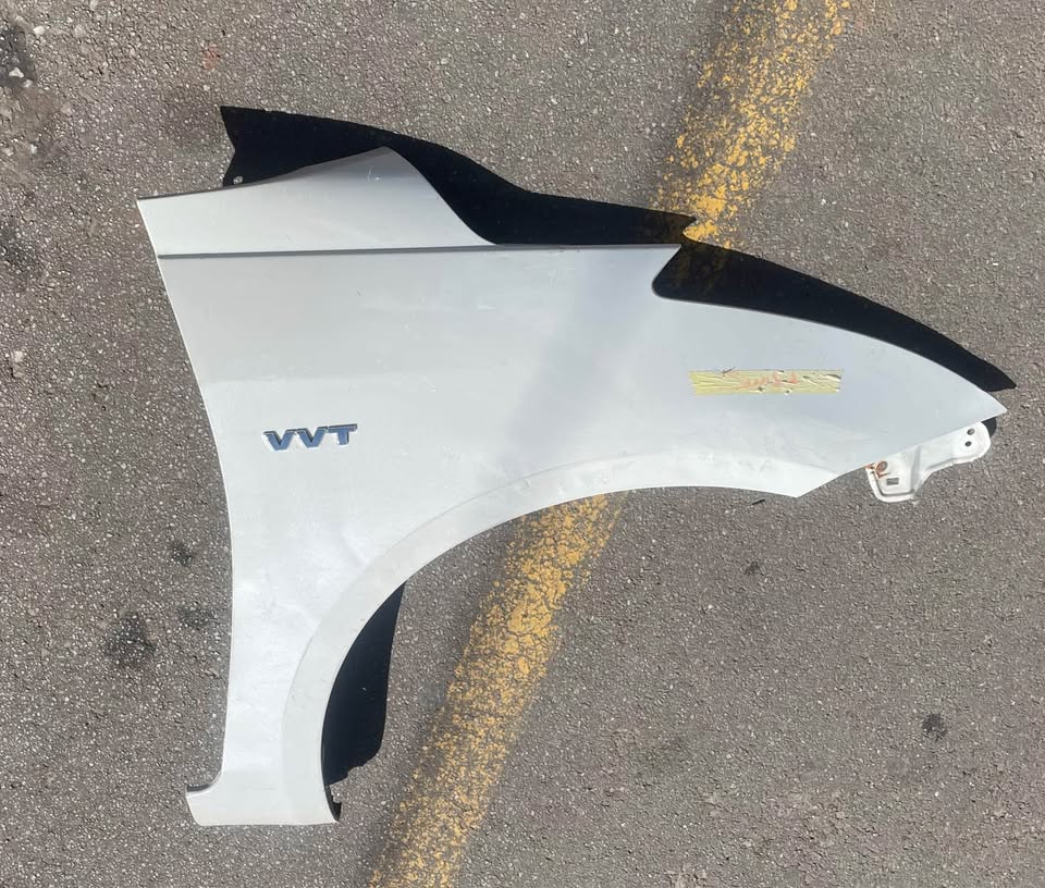 Suzuki swift 2015 fender Rightside Call or dm - Private Seller Suzuki swift 2015 fender Rightside Call or dm - Private Seller