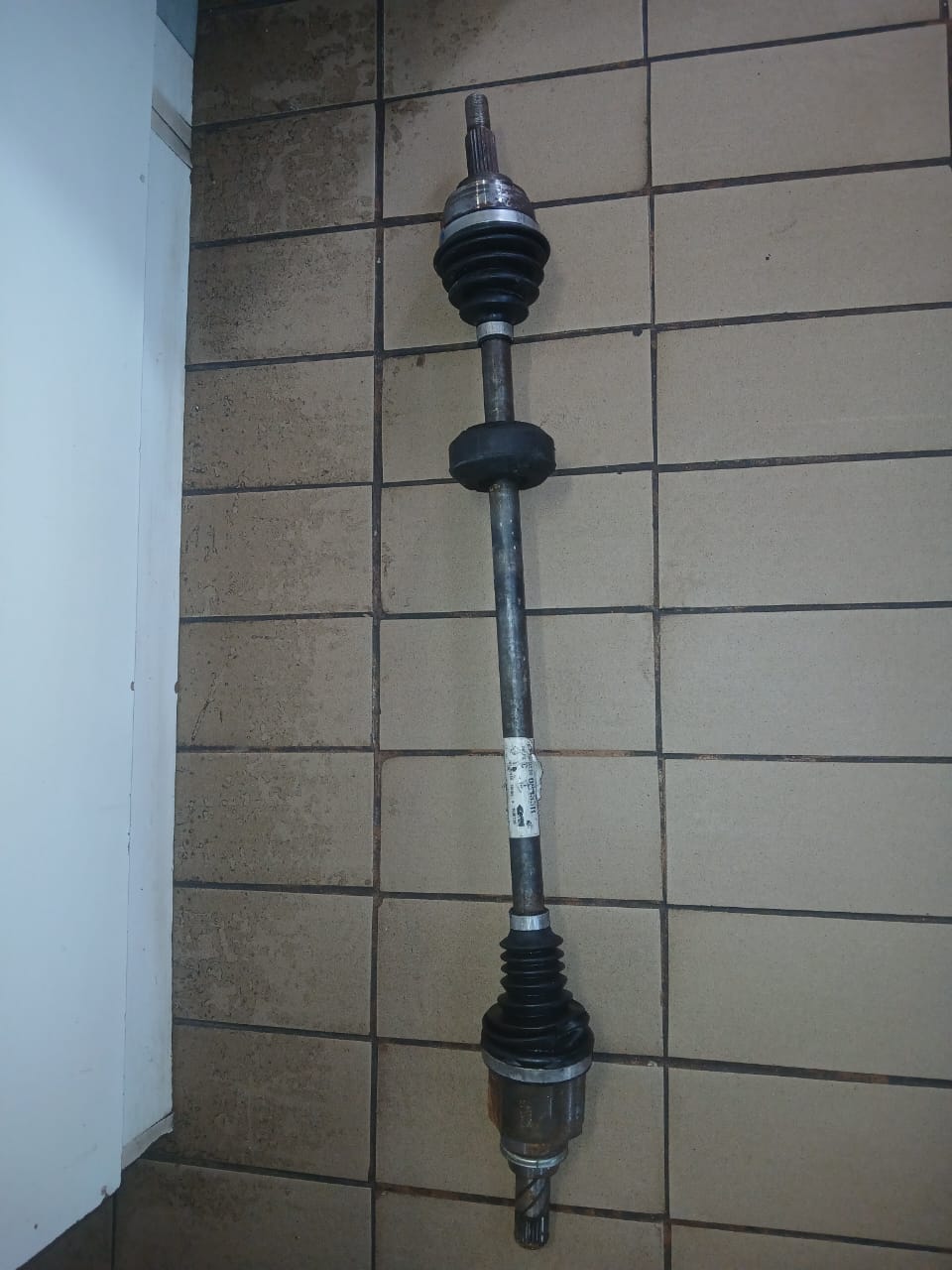 2017 NISSAN NP200 DRIVE SHAFT FOR SALE IN A GOOD CONDITION - Private Seller 2017 NISSAN NP200 DRIVE SHAFT FOR SALE IN A GOOD CONDITION - Private Seller