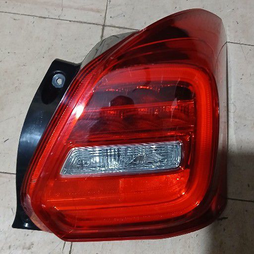 Suzuki swift headlight - Private Seller Suzuki swift headlight - Private Seller