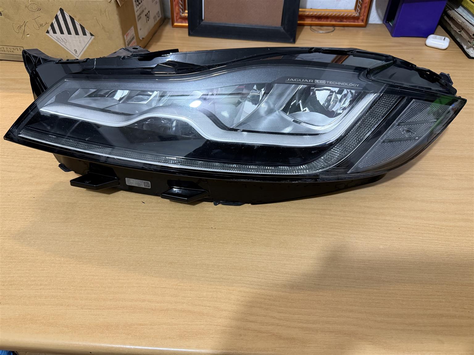 2016-2019 Jaguar F-pace Full LED Headlight - Private Seller 2016-2019 Jaguar F-pace Full LED Headlight - Private Seller