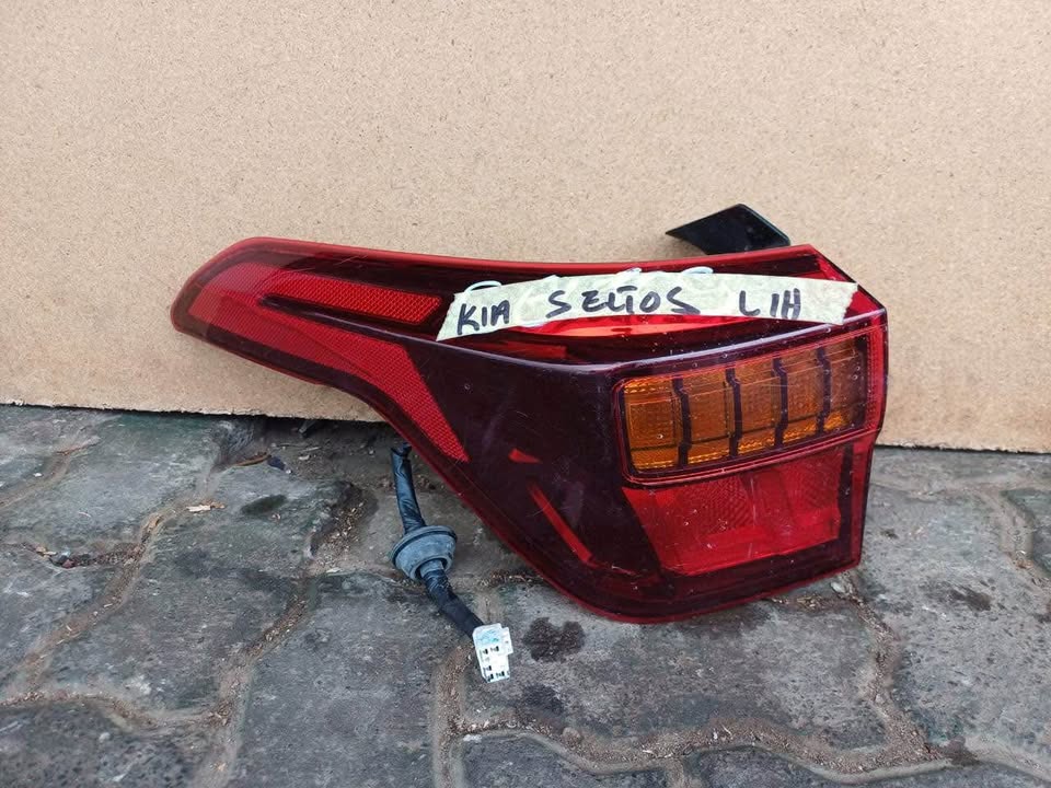 Kia Seltos taillight - Private Seller Kia Seltos taillight - Private Seller