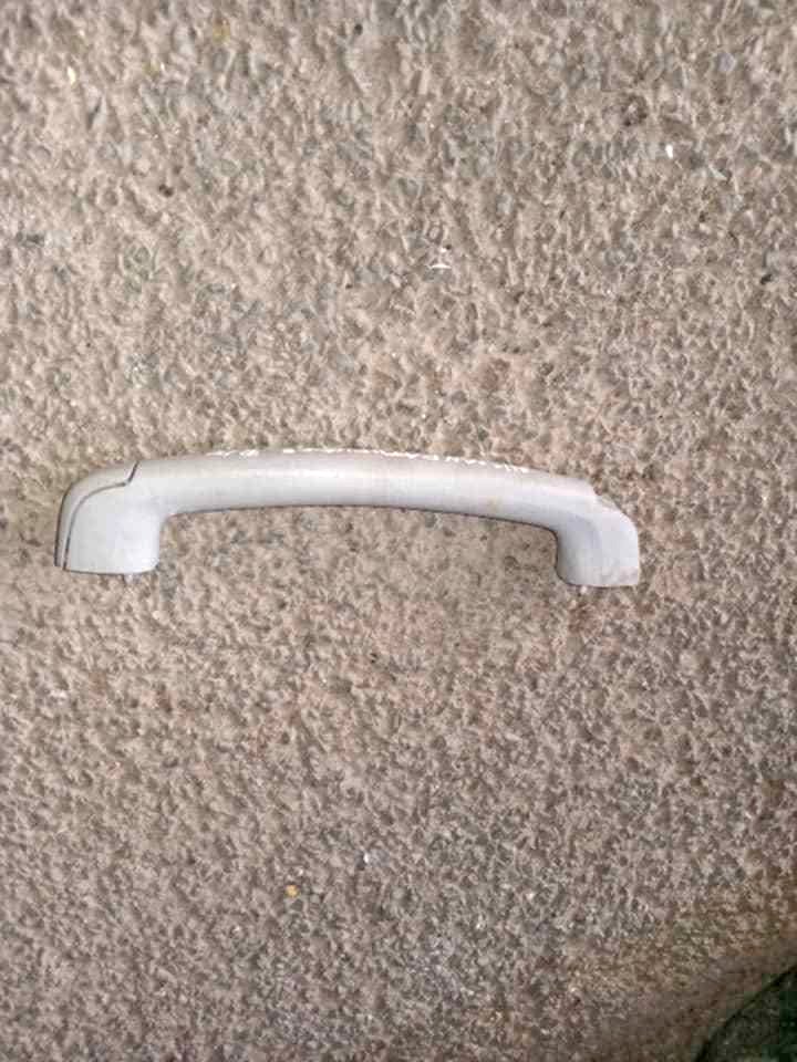 Nissan Pathfinder right front inner grab - Private Seller Nissan Pathfinder right front inner grab - Private Seller