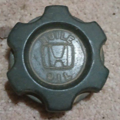 Honda, oil cap - Private Seller