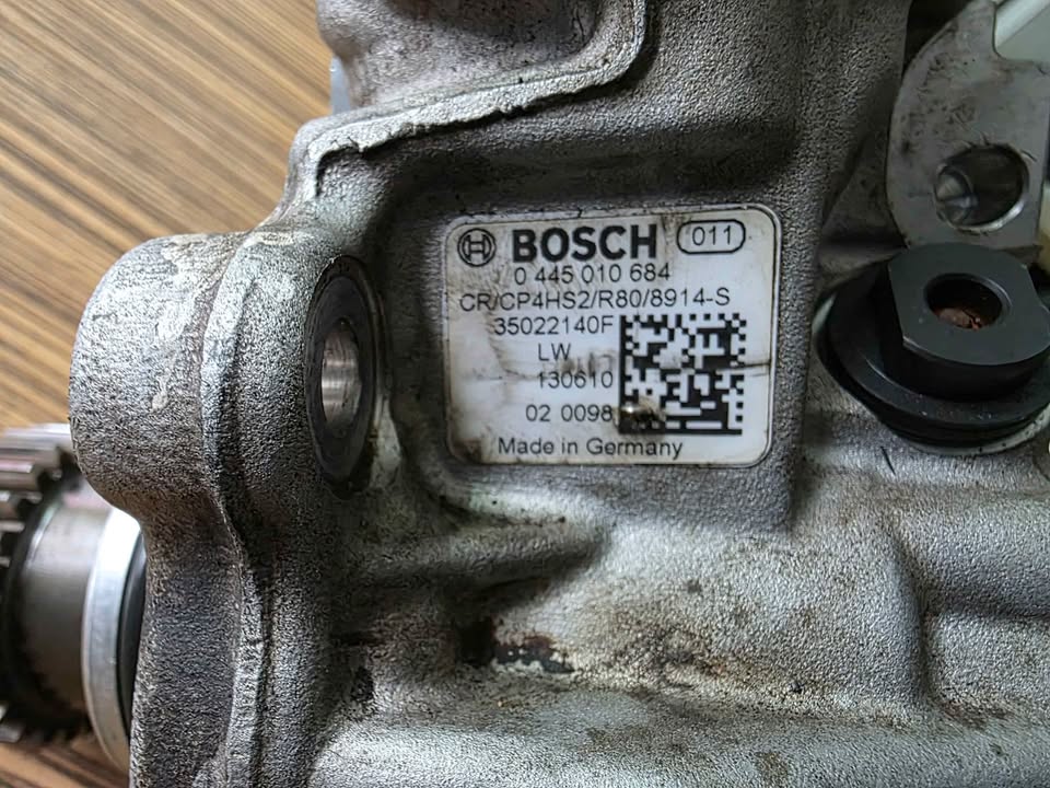 JEEP 3.0 DIESEL HIGH PRESSURE PUMP - Private Seller JEEP 3.0 DIESEL HIGH PRESSURE PUMP - Private Seller