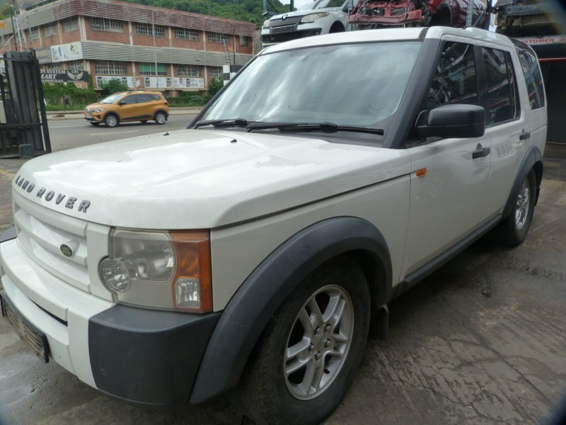 Land Rover Discovery 3 TD V6 S AT White - 2007 STRIPPING FOR SPARES - Private Seller Land Rover Discovery 3 TD V6 S AT White - 2007 STRIPPING FOR SPARES - Private Seller