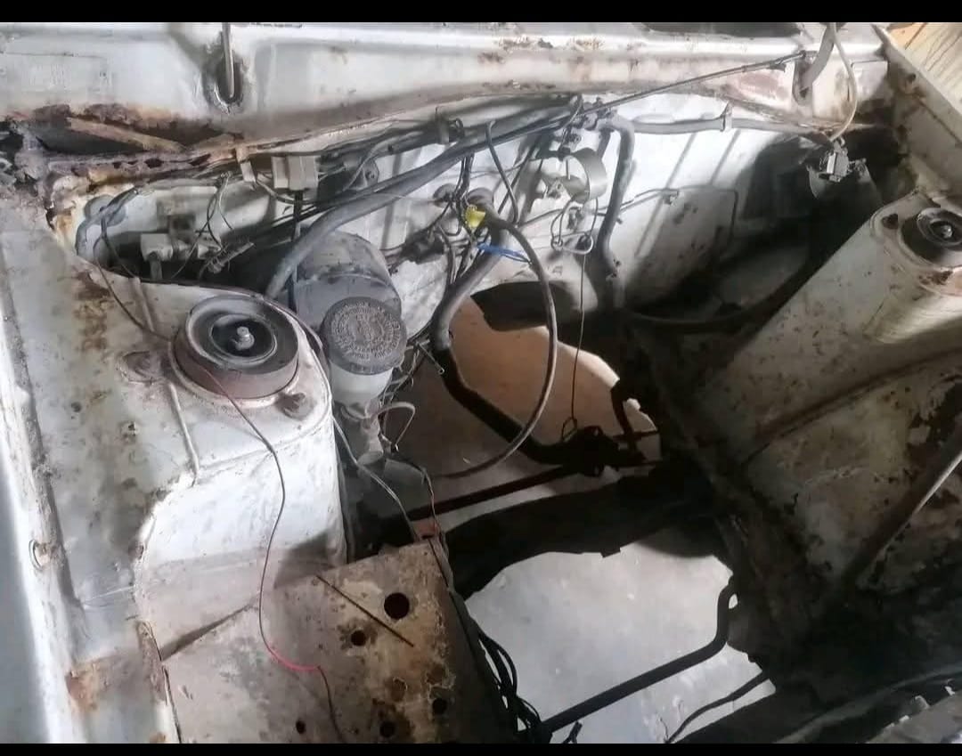 Nissan 1400 Bakkie parts - Private Seller