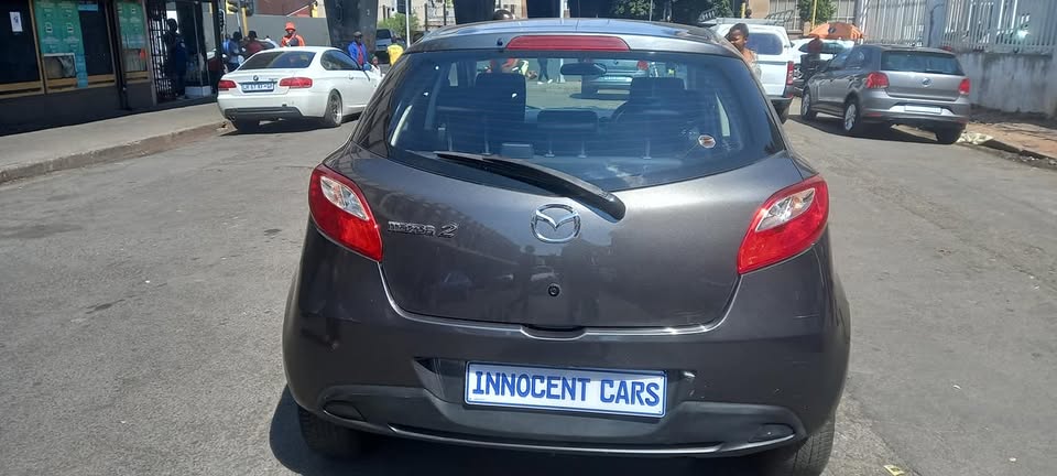 2015 MAZDA 2 1.5 ACTIVE, MANUAL TRANSMISSION, COLOR BROWN, 92000KM