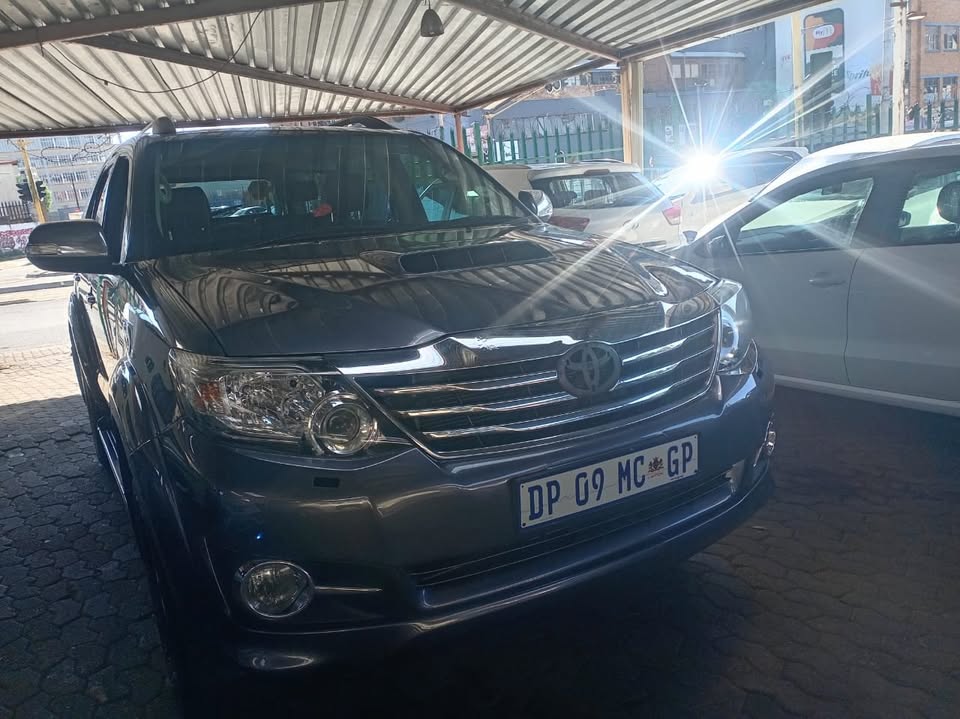 Used 2015 Toyota Fortuner 3.0D-4D - Omega EL Auto