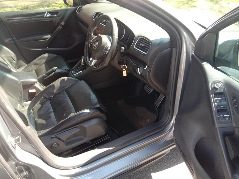 2012 Volkswagen Golf 6 2.0 GTI DSG Sunroof Automatic and leather seat