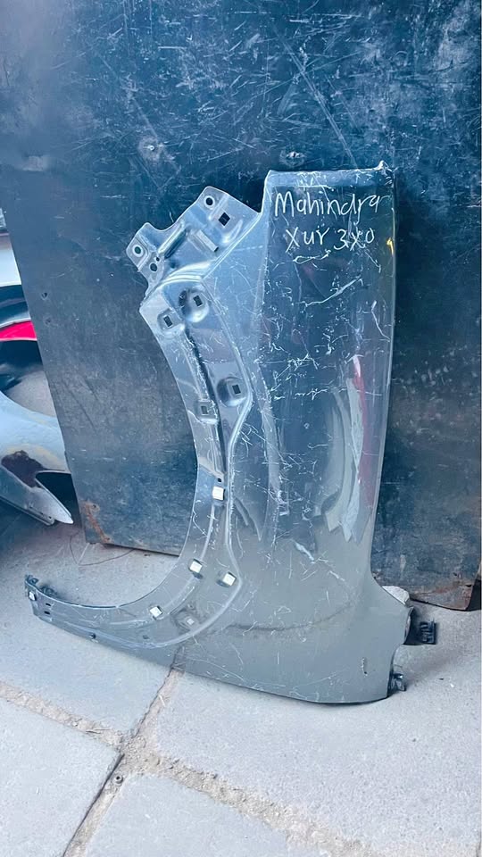 Mahindra XUV 3XO fender - Private Seller Mahindra XUV 3XO fender - Private Seller
