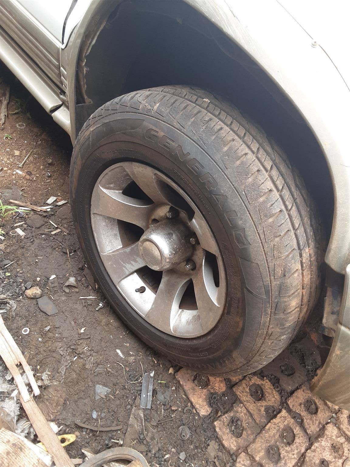 Stripping KIA Sportage 2000 for Spares - Private Seller