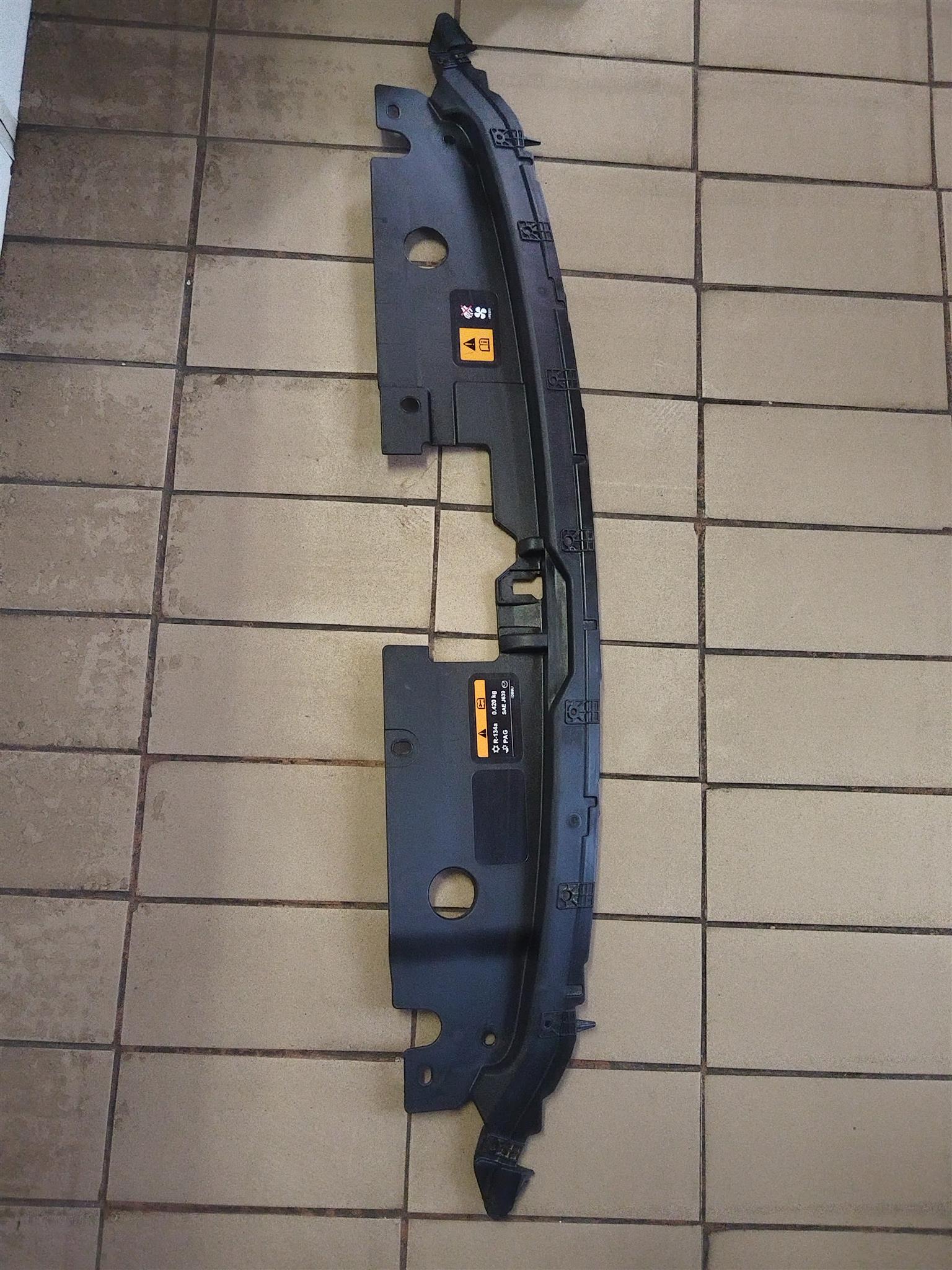 2021 MAZDA CX-3 RADIATOR GRILL AVAILABLE FOR SALE SUPER CLEAN - Private Seller
