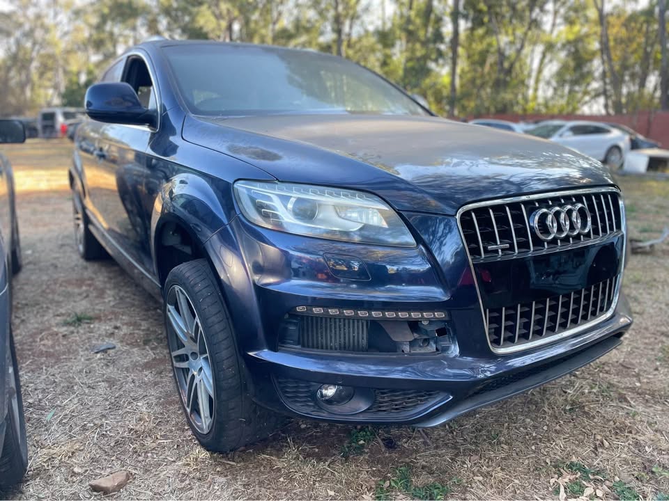 Audi Q7 facelift stripping for spares - Private Seller Audi Q7 facelift stripping for spares - Private Seller