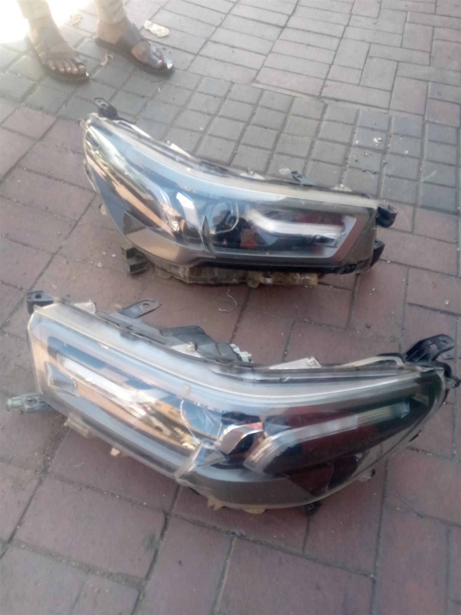 GD-6 Toyota Hilux Bio Xenon LED Headlamp For Sale WhatsApp Kato Auto Spare - Private Seller