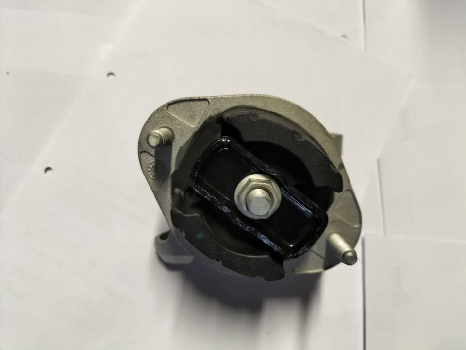 Audi A4 B7 NEW gearbox mountings for sale - Private Seller Audi A4 B7 NEW gearbox mountings for sale - Private Seller