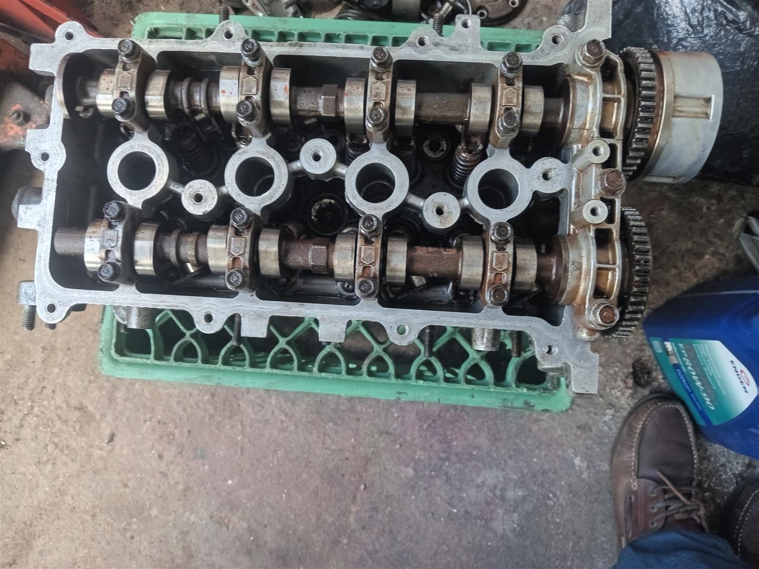 Hyundai i10 1.2 g4la cylinder head - Private Seller