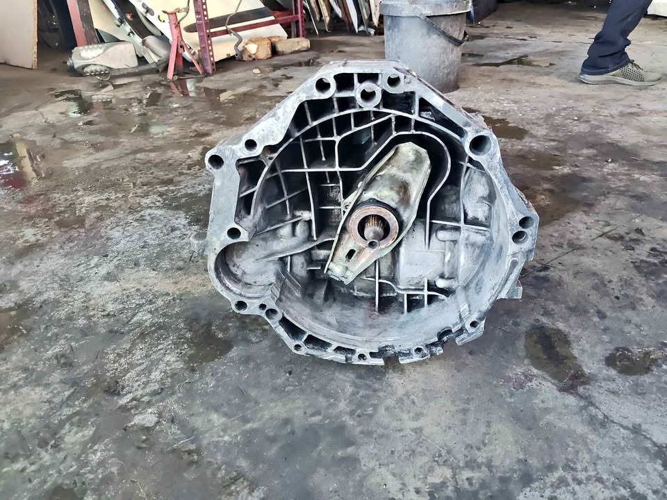 Audi A4 B5/B6 1.8L/2.0L/V6 Gearbox - Private Seller Audi A4 B5/B6 1.8L/2.0L/V6 Gearbox - Private Seller