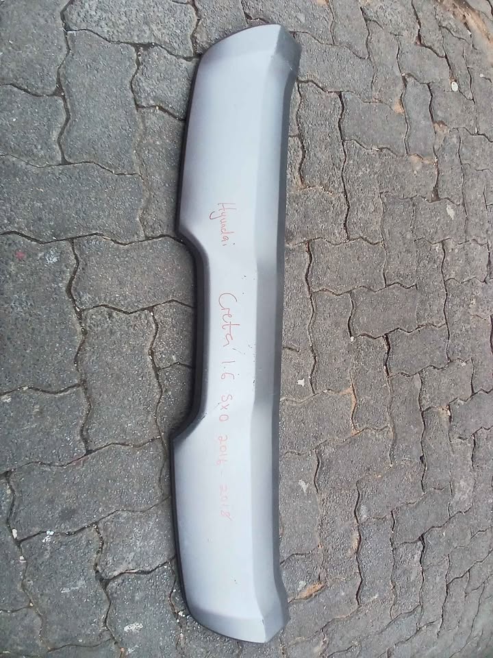 HYUNDAI CRETA 1.6 SXO 2016-2018 MODEL BACK BUMPER SPOILER - Private Seller HYUNDAI CRETA 1.6 SXO 2016-2018 MODEL BACK BUMPER SPOILER - Private Seller