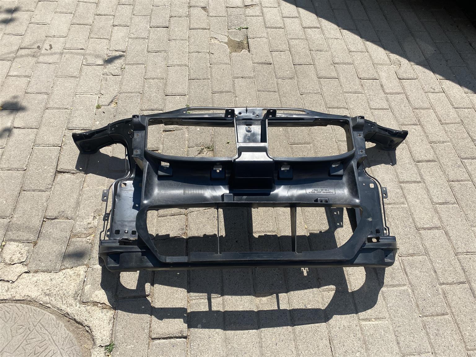2010 BMW 3 SERIES E90 RADIATOR CRADLE FOR SALE. OEM IN EXCELLENT CONDITION 2010 BMW 3 SERIES E90 RADIATOR CRADLE FOR SALE. OEM IN EXCELLENT CONDITION